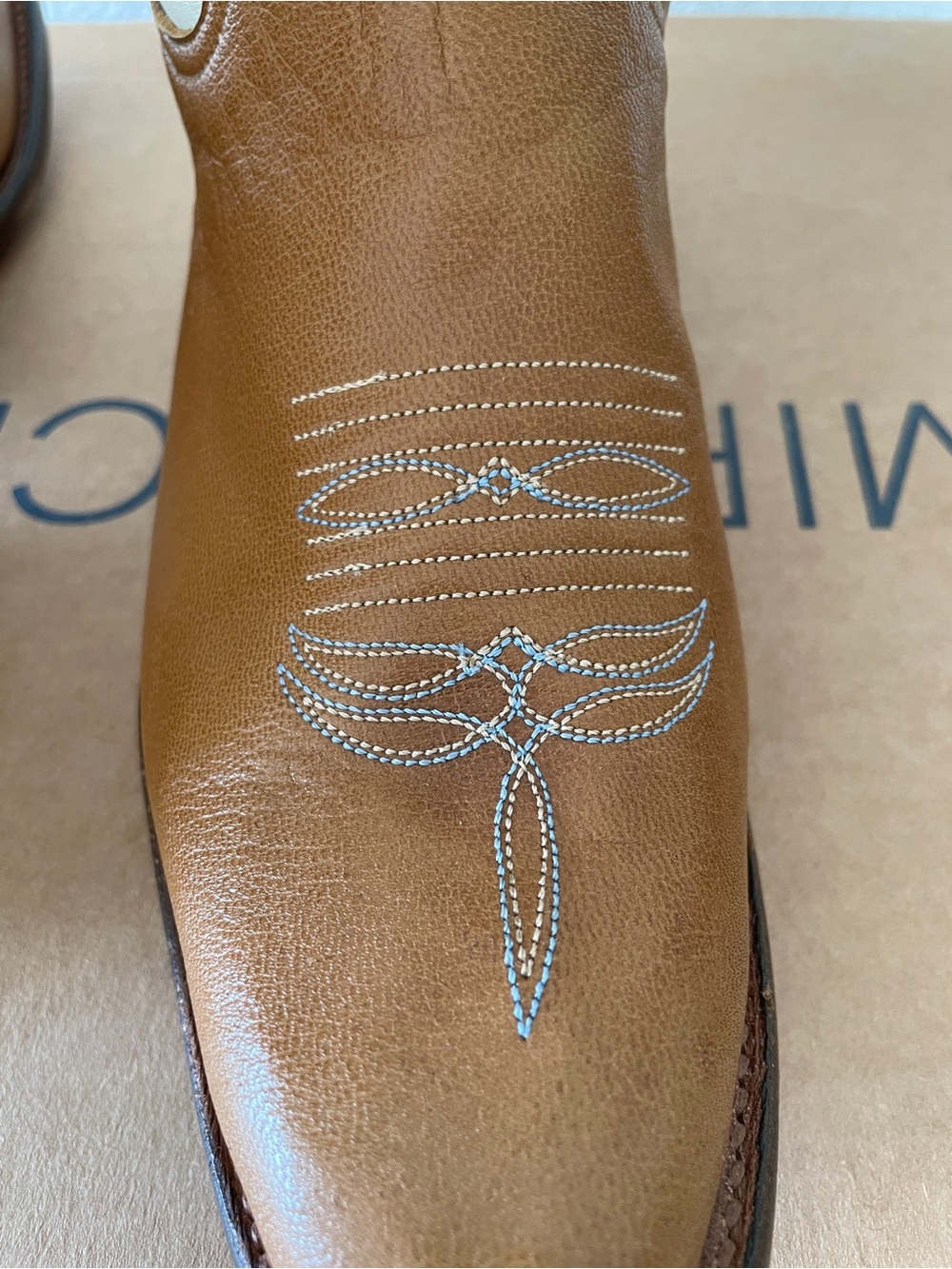 Miron Crosby Samantha Boot in Crème - Picture 7 of 9